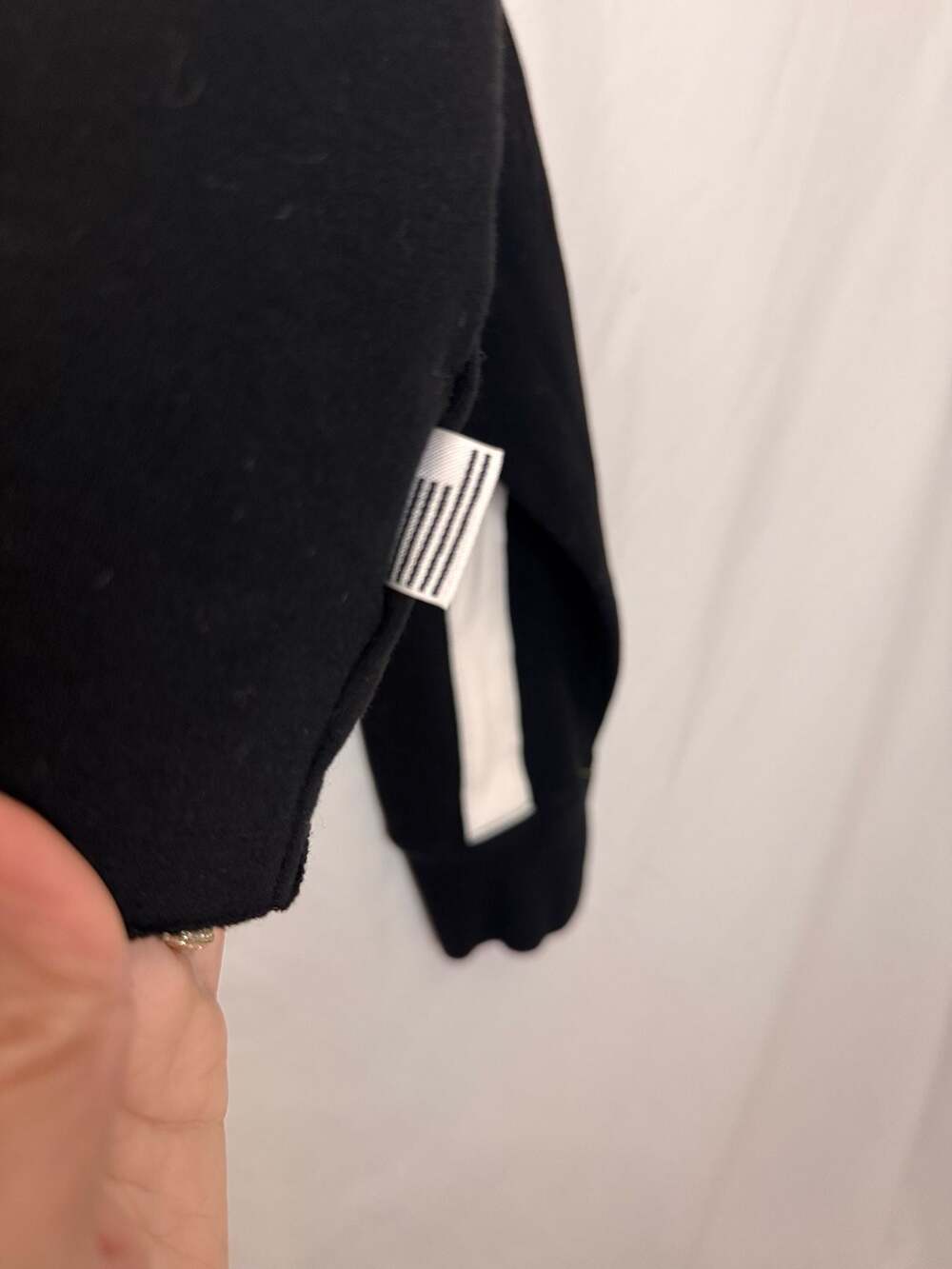 Good American Size 3 Black and White Striped Cropped Sweatshirt - Picture 2 of 5